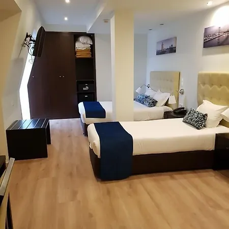 By Hotel Lisbon