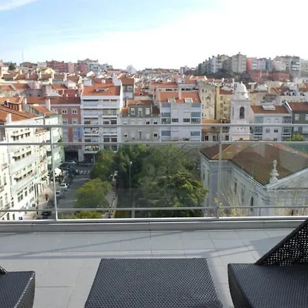 By Hotel Lisbon